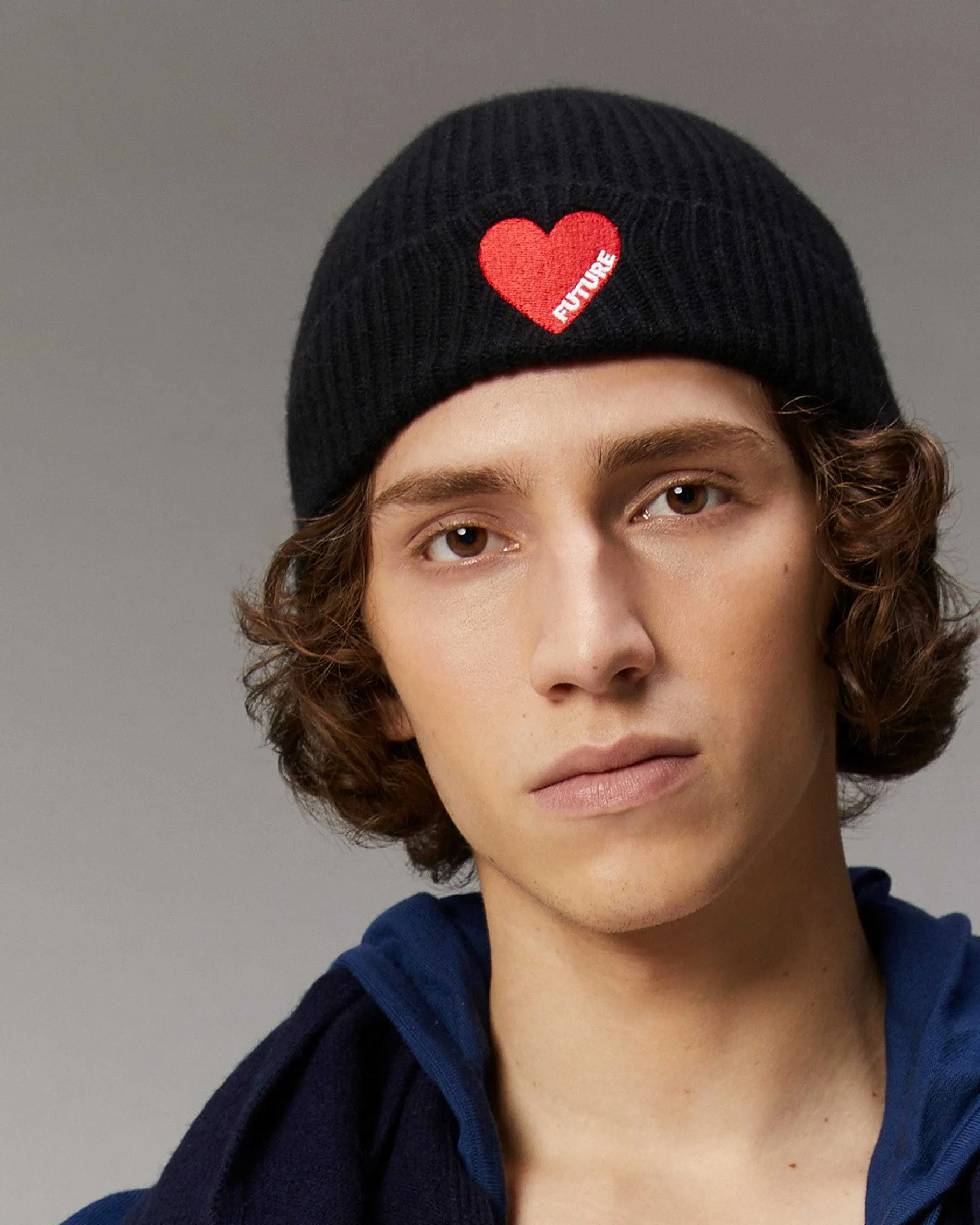 Hot FROM FUTURE Bonnet A Revers Coeur Noir