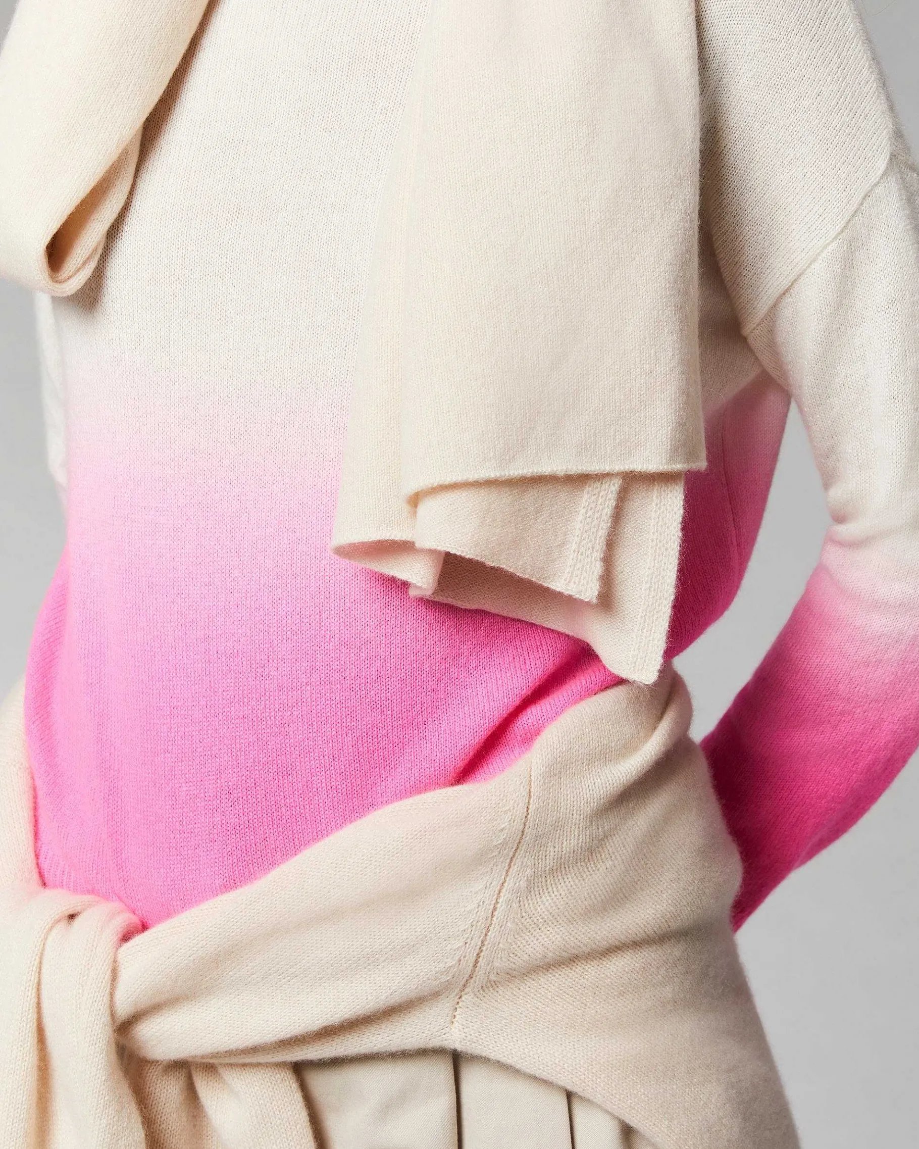 Hot FROM FUTURE Pull Col Montant Dip Dye Leger Acid Blue