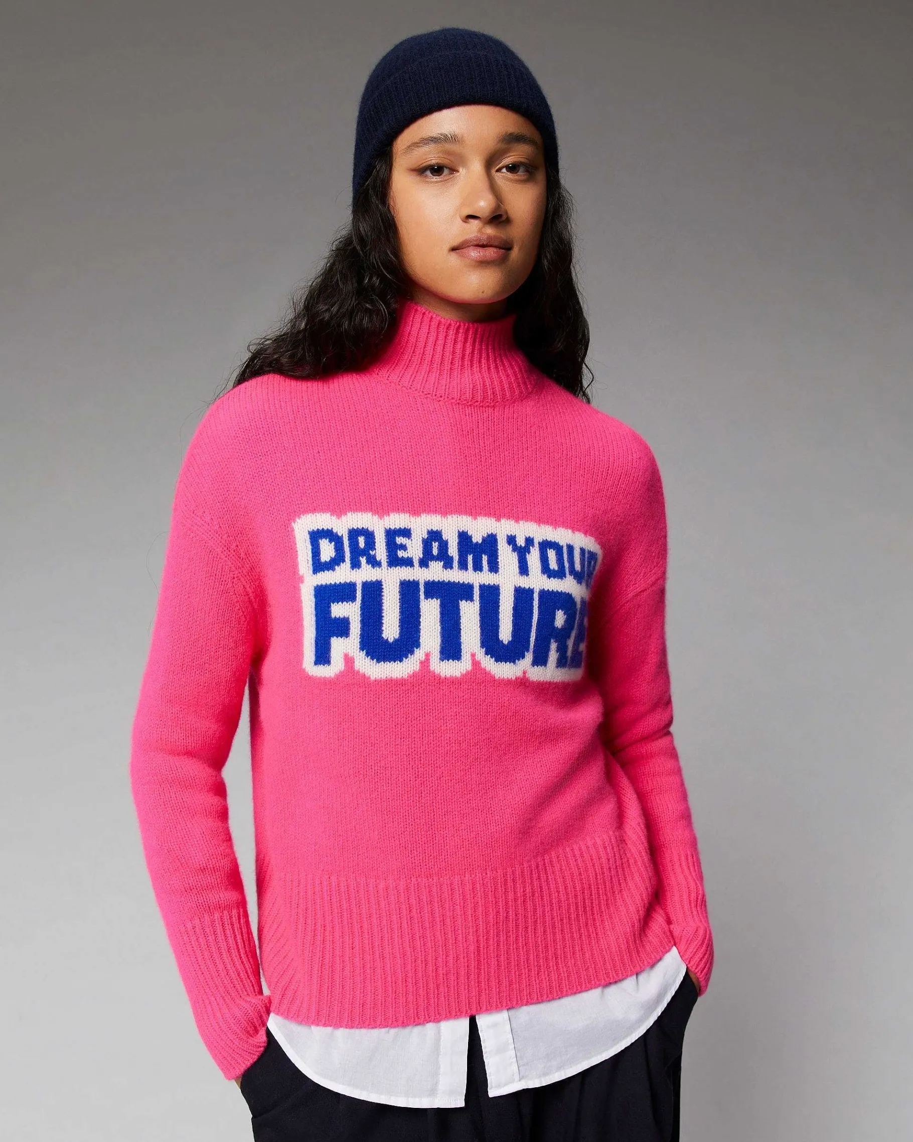 New FROM FUTURE Pull Col Montant Dream Your Future Navy