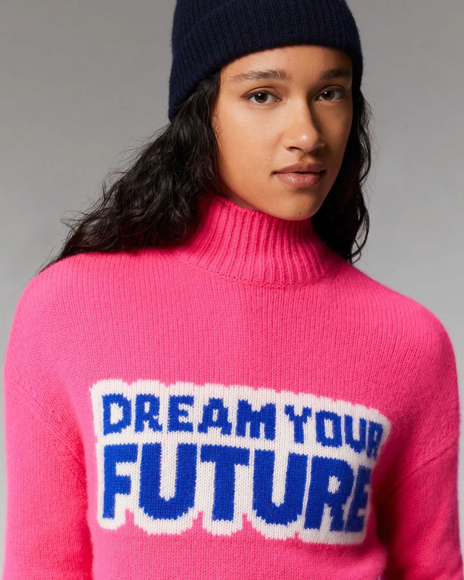 New FROM FUTURE Pull Col Montant Dream Your Future Navy