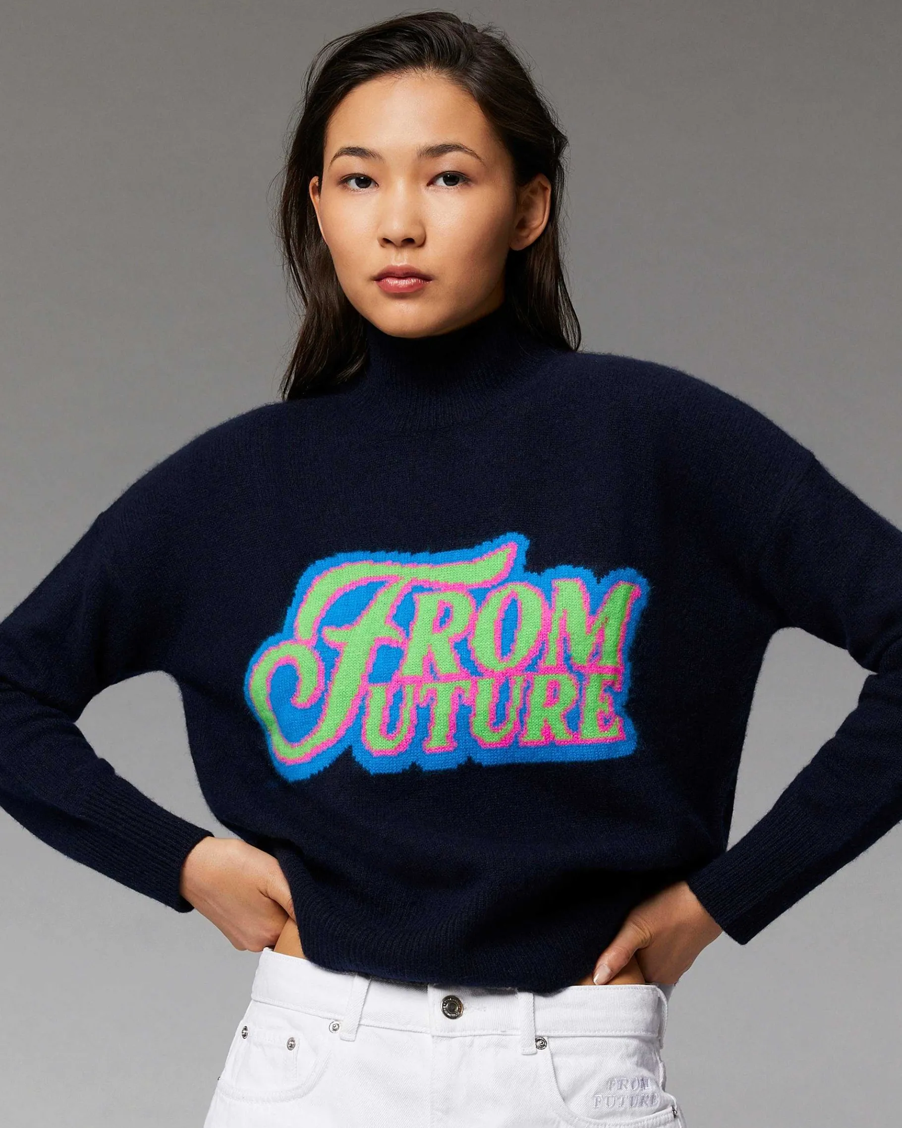 Sale FROM FUTURE Pull Col Montant Navy
