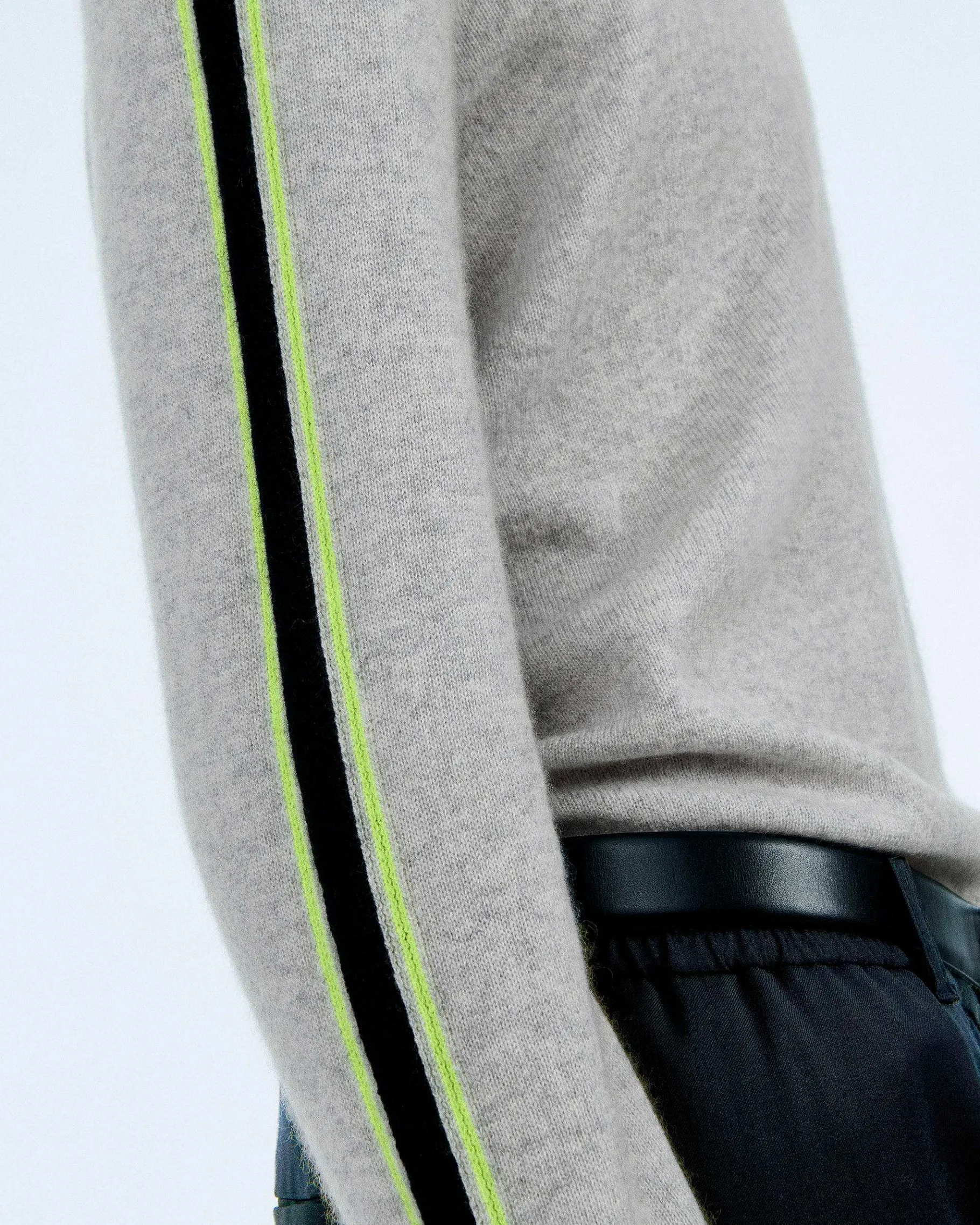 Discount FROM FUTURE Pull Col Rond Bandes Gris Chine Clair