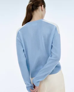 FROM FUTURE Pull Col Rond Bicolore Et Broderie Baby Blue
