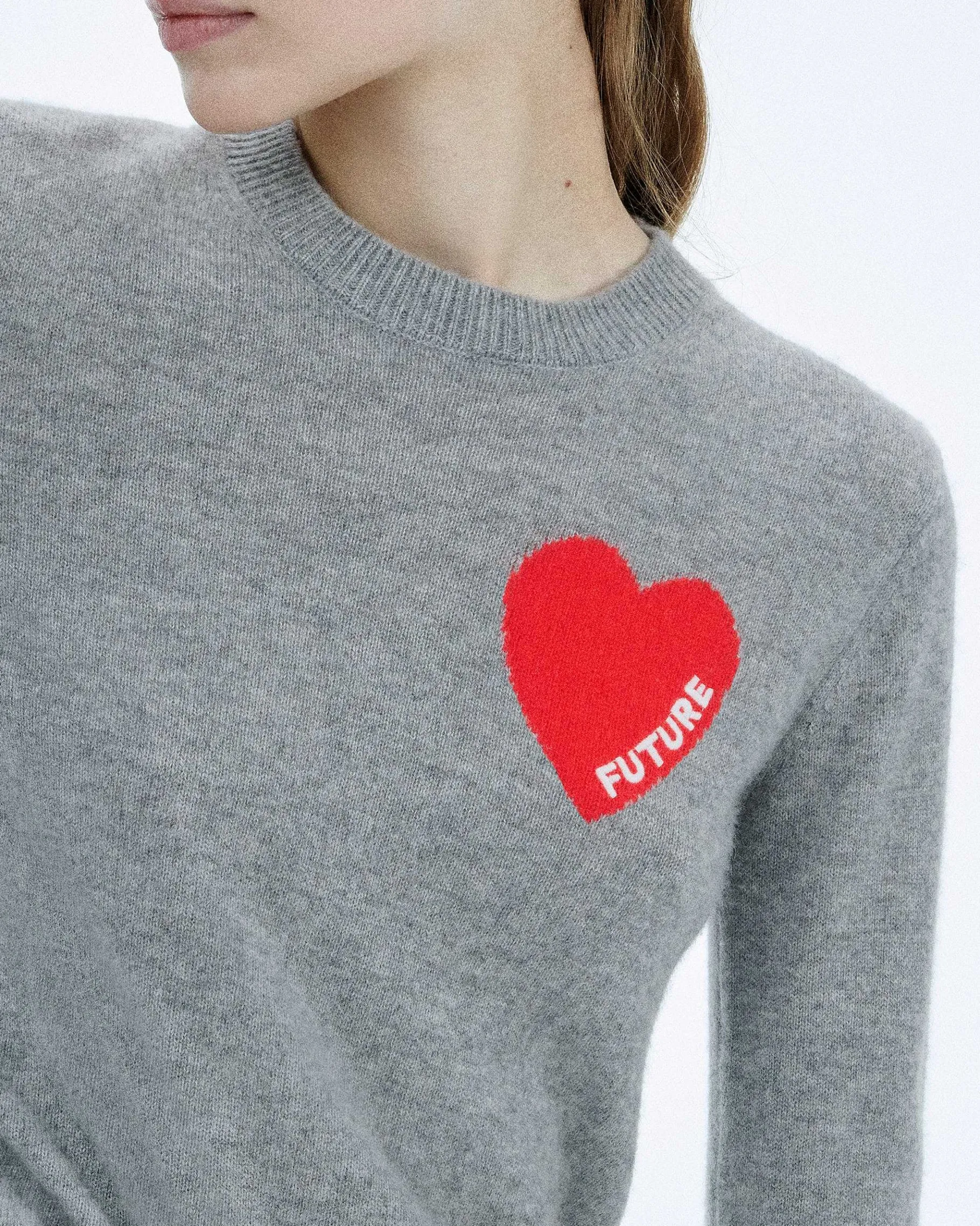 Clearance FROM FUTURE Pull Col Rond Coeur Broderie Future Light Gris Chine Fonce