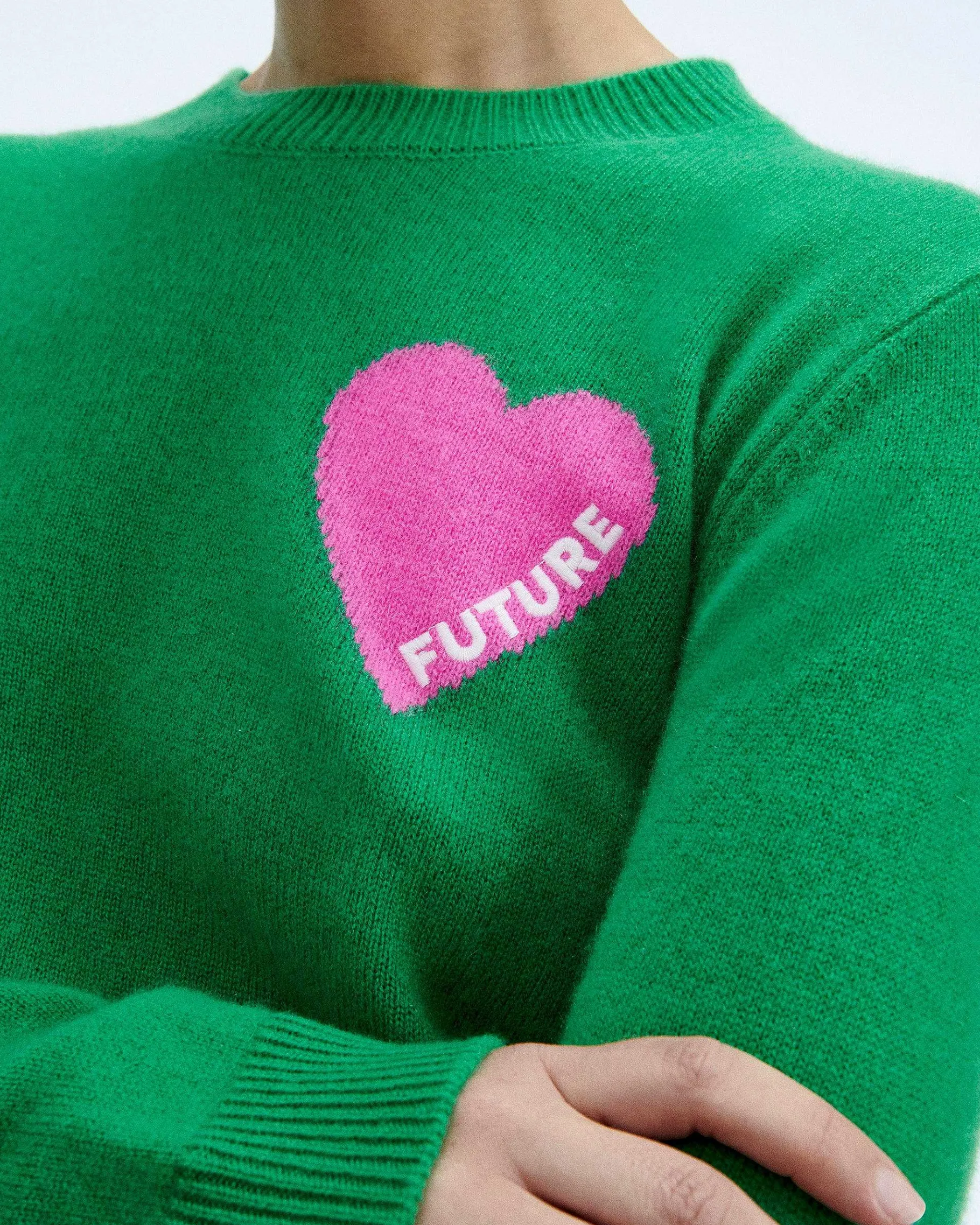 Online FROM FUTURE Pull Col Rond Coeur Broderie Future Light Tropical Green