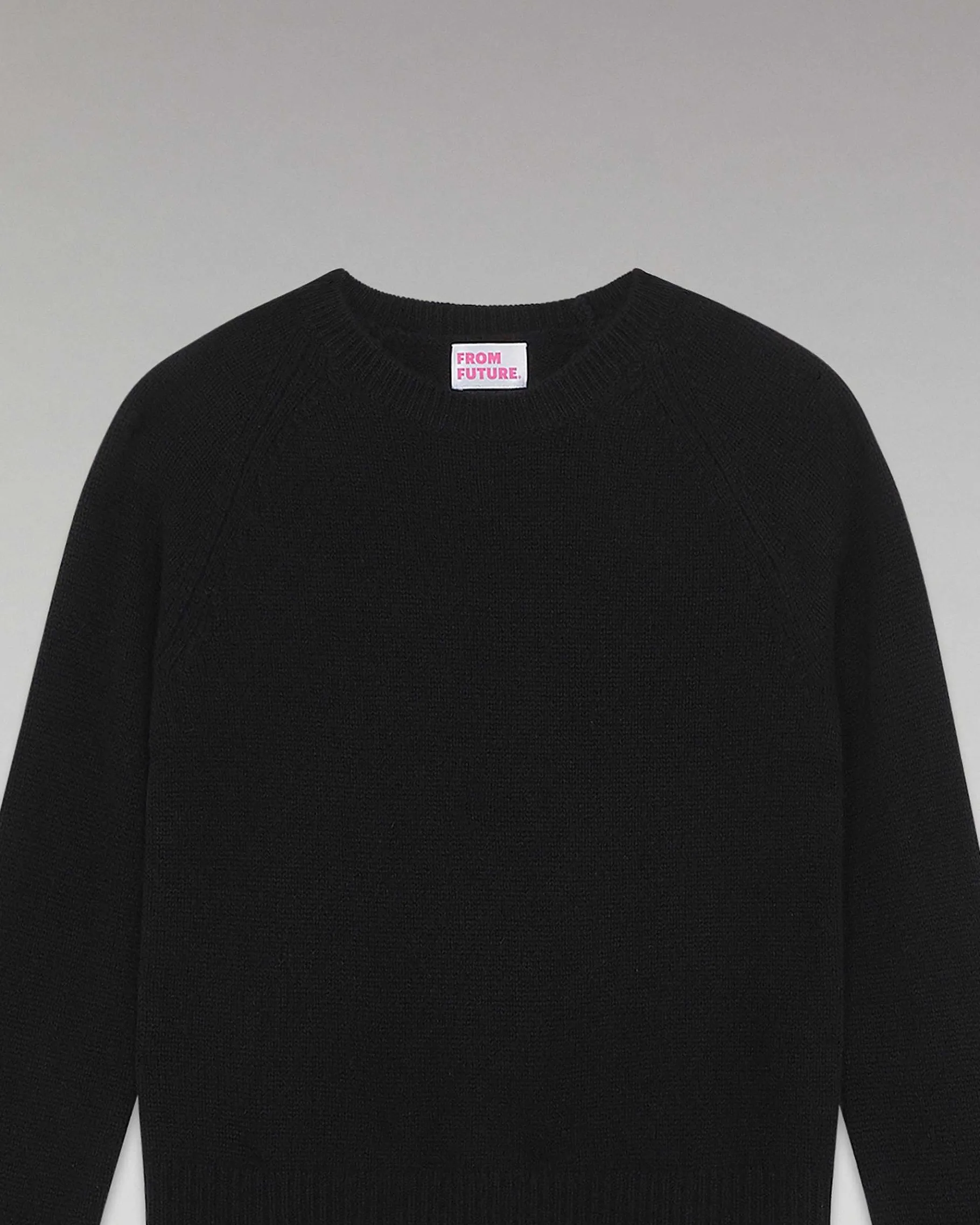 Sale FROM FUTURE Pull Col Rond Raglan Noir