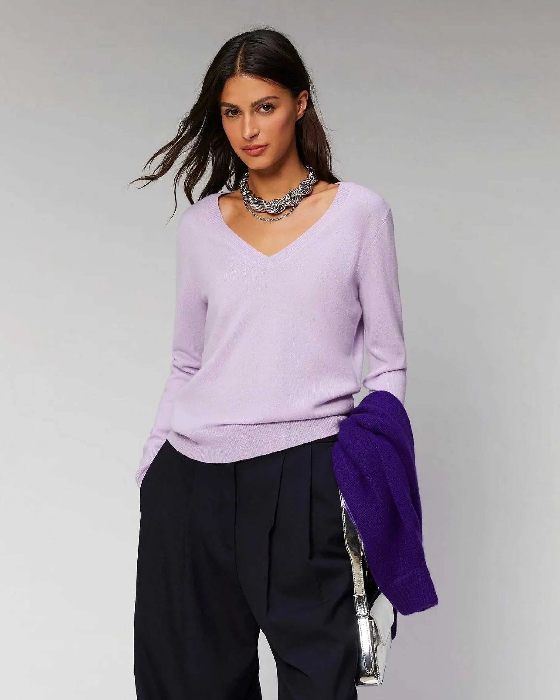 Sale FROM FUTURE Pull Col V Basique Pop Blue