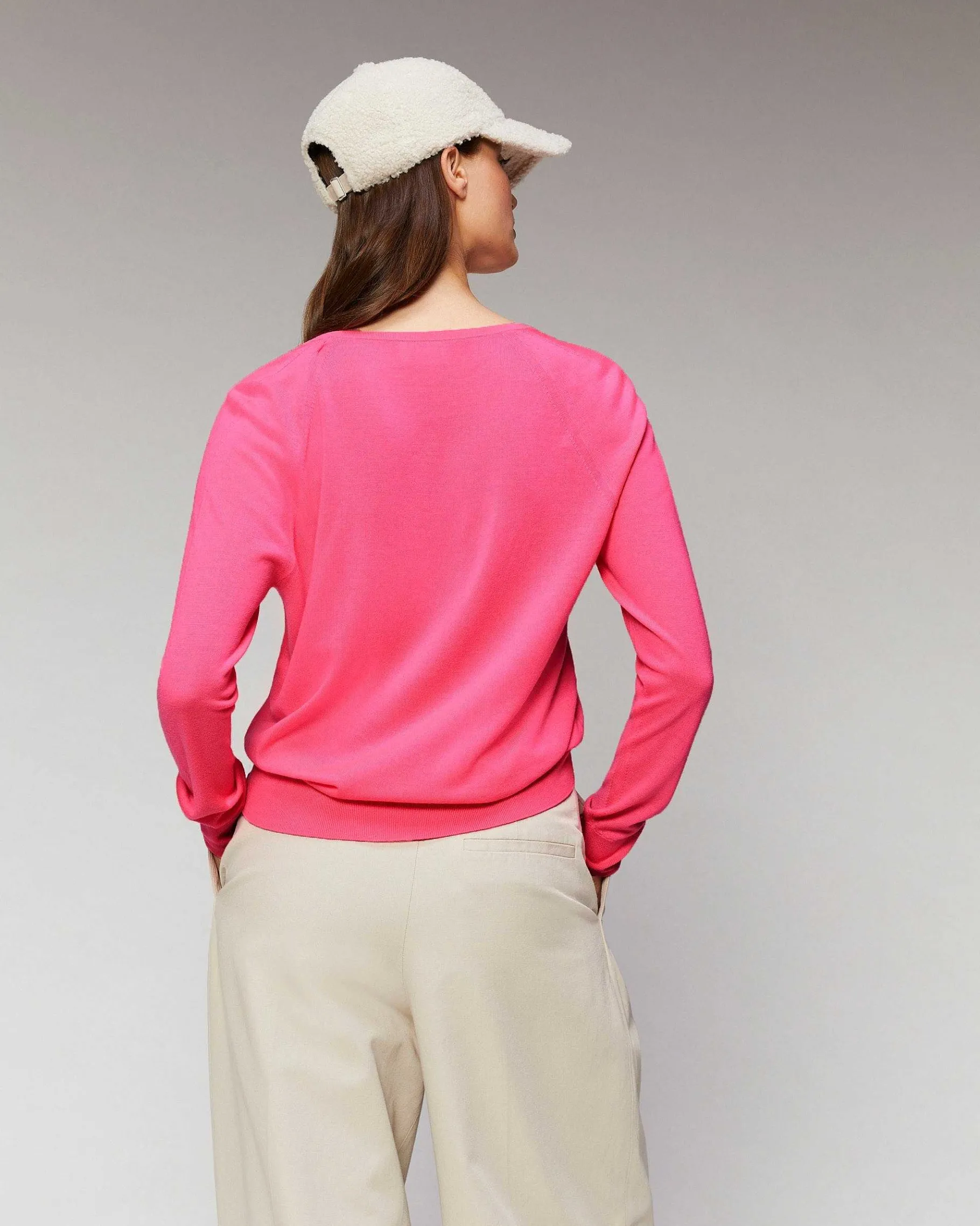 New FROM FUTURE Pull Col V Oversize