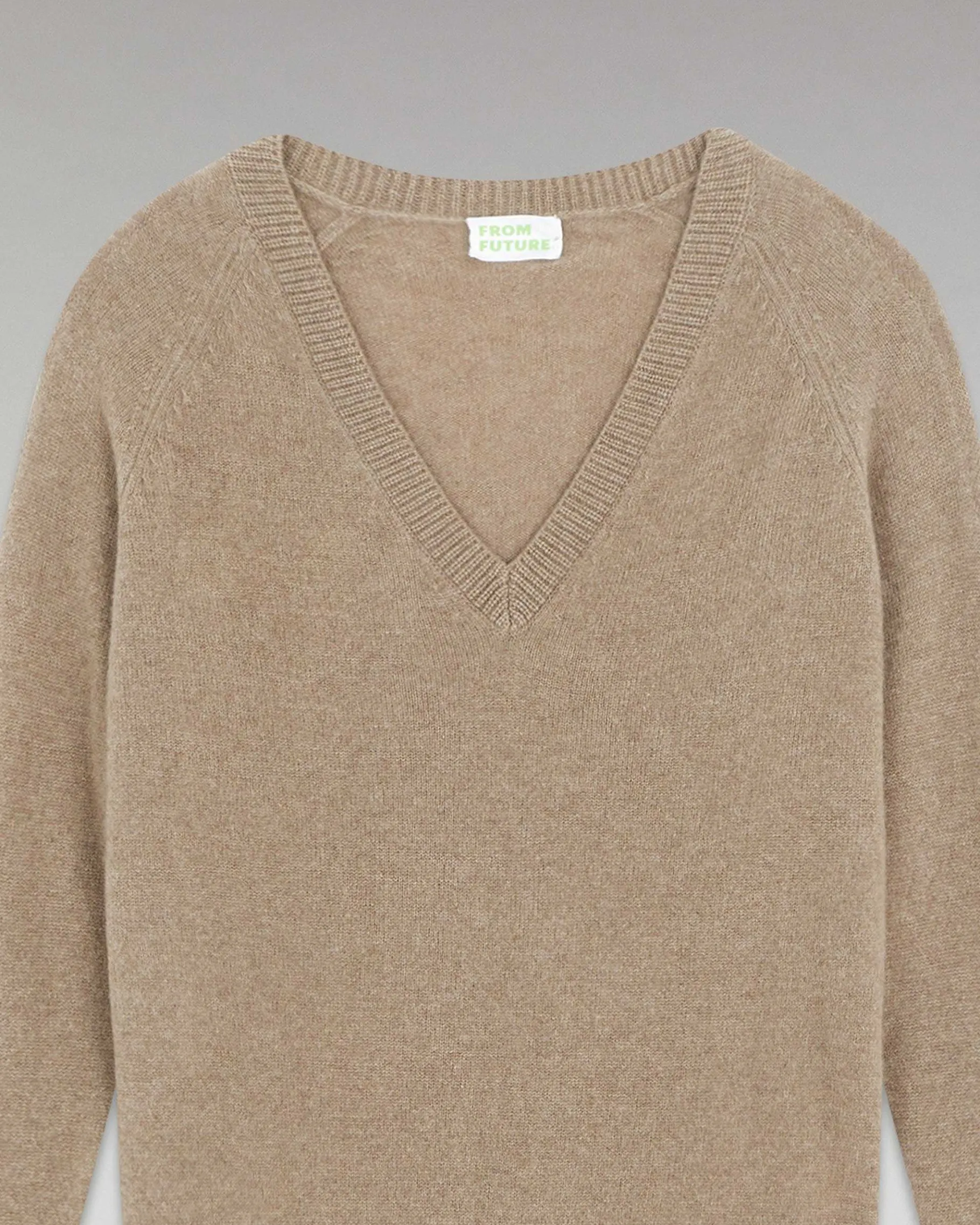 Sale FROM FUTURE Pull Col V Oversize Leger Taupe