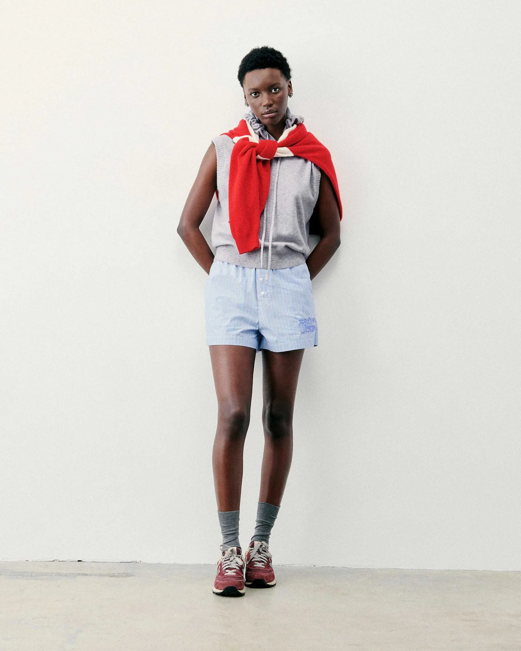 FROM FUTURE Pull Sans Manche Capuche Gris Chine Clair