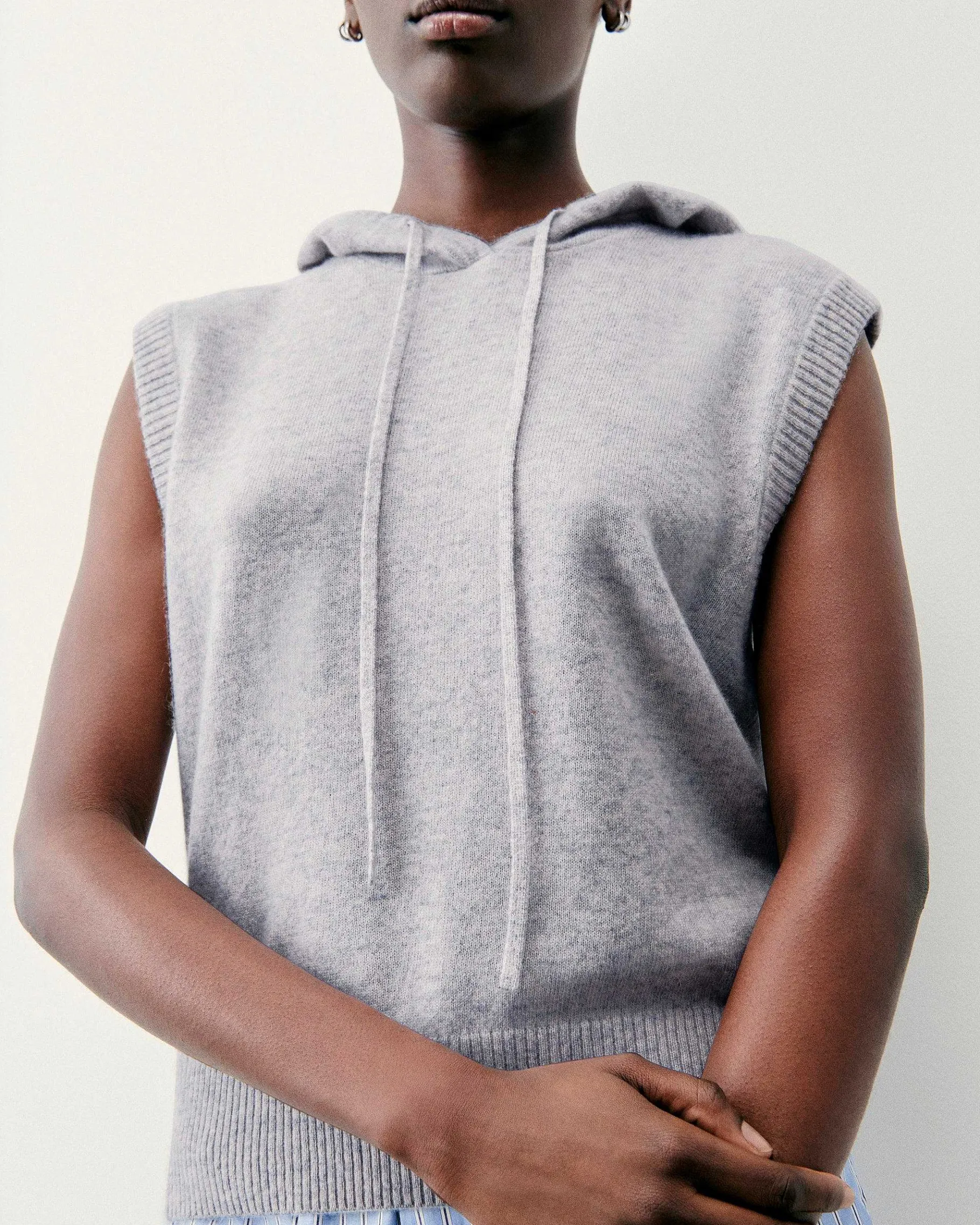 FROM FUTURE Pull Sans Manche Capuche Gris Chine Clair