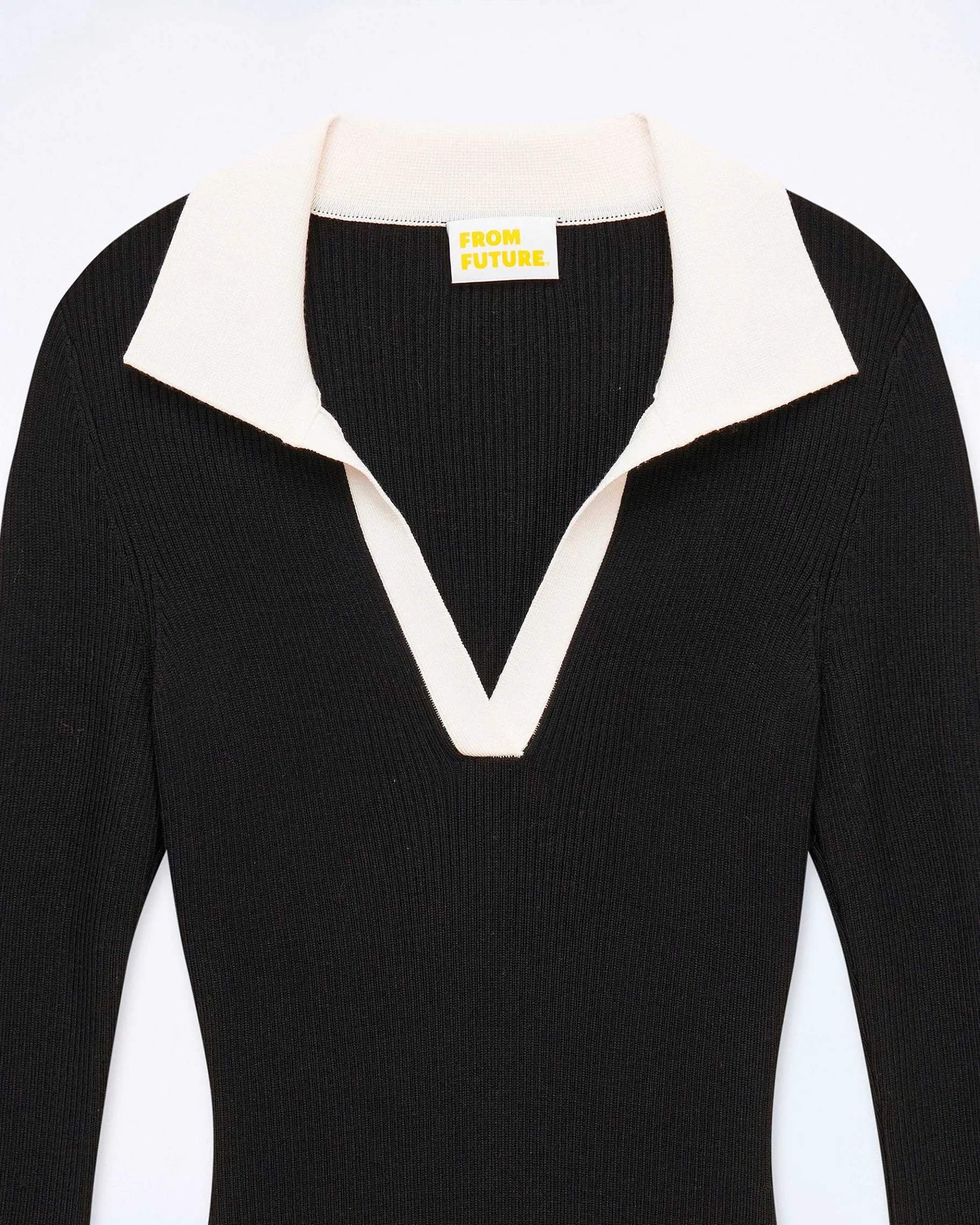 Sale FROM FUTURE Robe Courte Manche Longue Noir