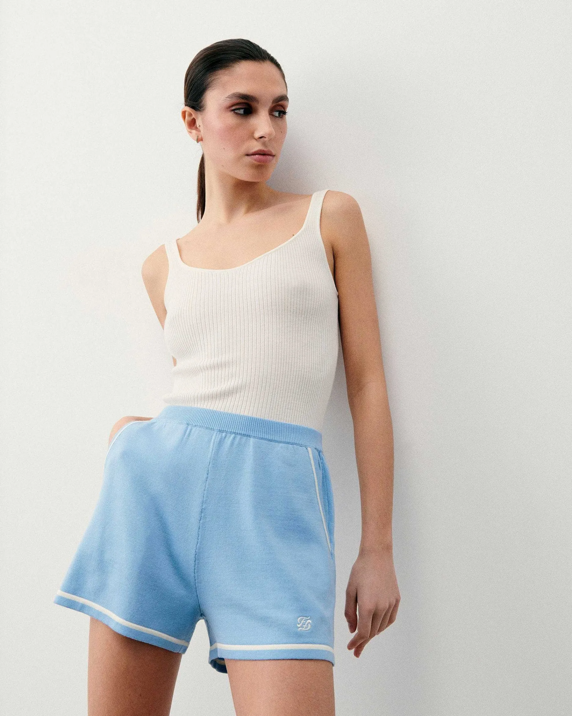 Discount FROM FUTURE Short Court Baby Blue