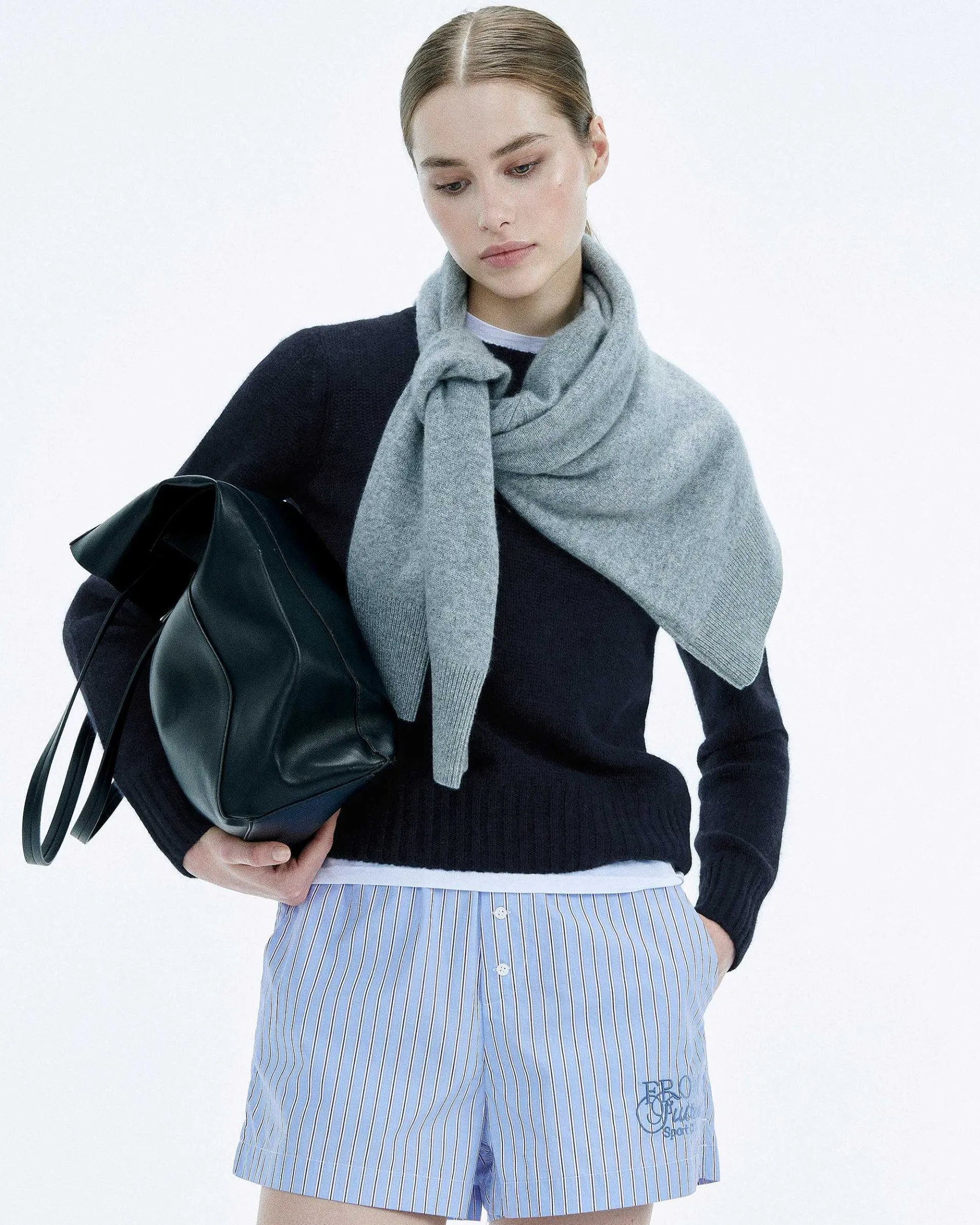 New FROM FUTURE Short Court Popeline Bleu Ciel Raye