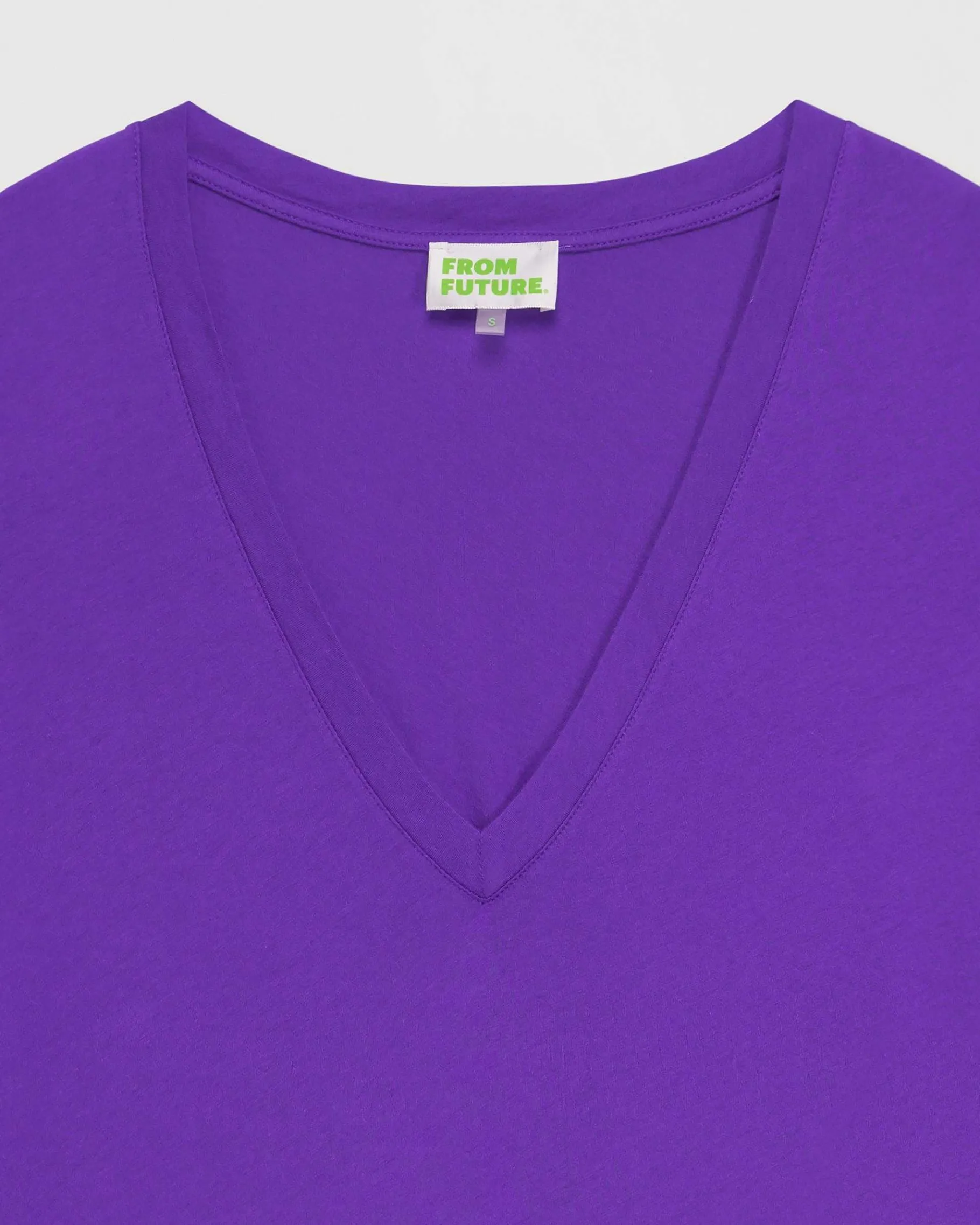Sale FROM FUTURE T-Shirt Col V Basique Violet Fluo